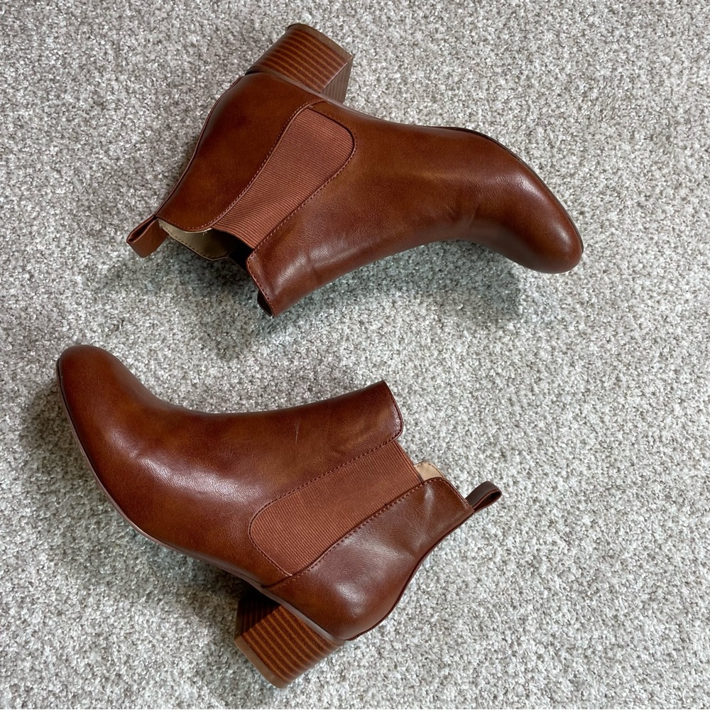 LOFT BOOTS